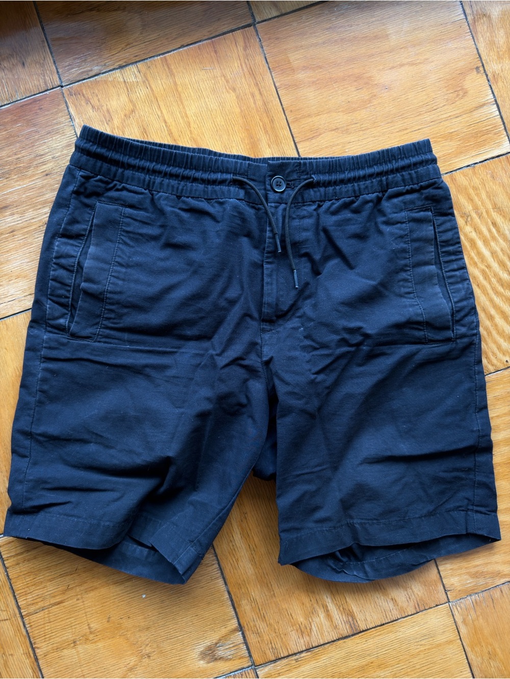H&M Men's Black Elastic Waist Drawstring Athletic Shorts